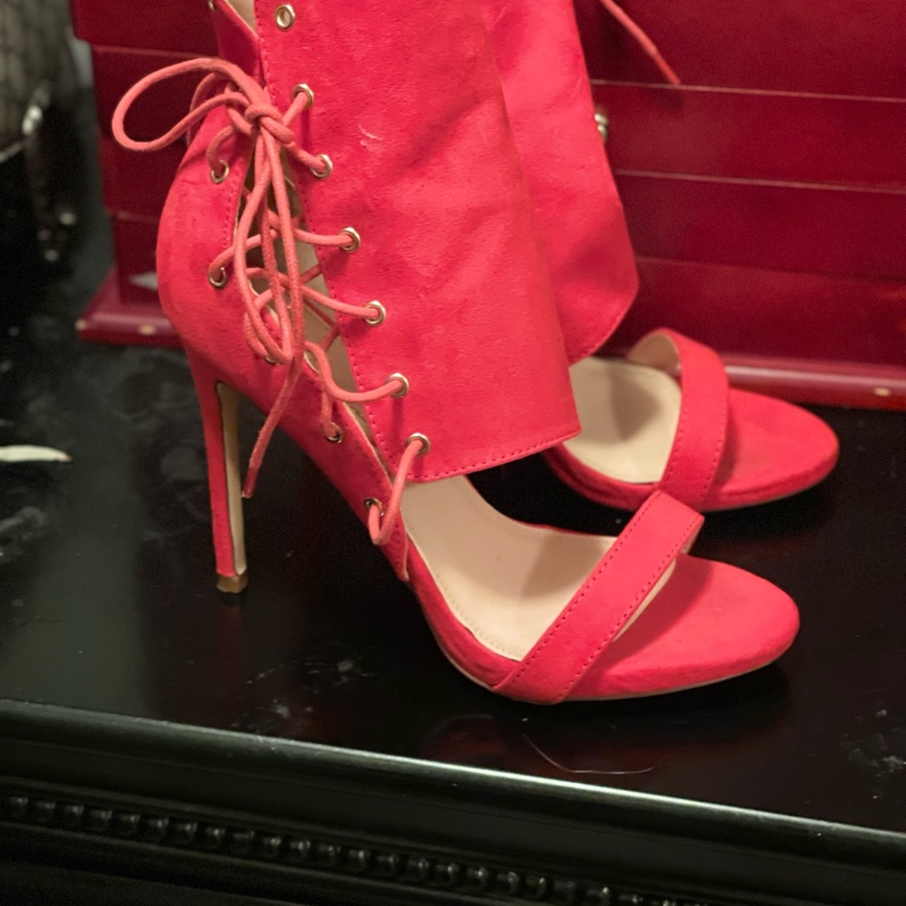 Red hot heels!!